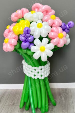 Крафт букет из воздушных шаров на выписку Craft a bouquet of ...