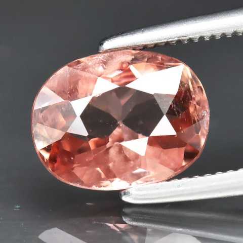 Гиацинт, огранка 8х5 мм (2,8 ct)