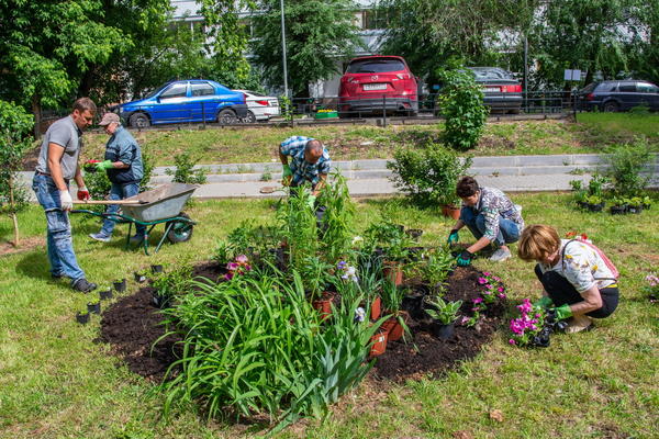 Что можно сделать в подъезде - 18 подъездов