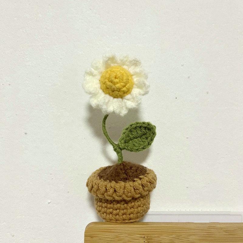 Crochet flower Tutorial ...