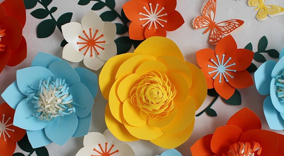 DIY large flowers made of 40 cm paper. 3D flowers. Big paper ...