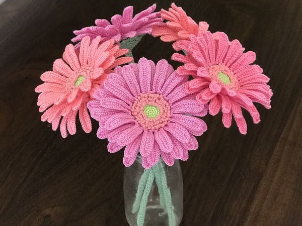 Crochet flowers ...