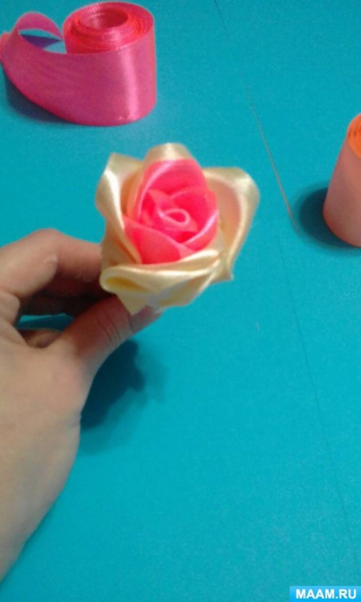 ЦВЕТЫ из атласных лент. Канзаши / Ribbon Flower Tutorial ...